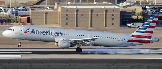 American Airbus A321-211 N184US, Phoenix Sky Harbor, March 10, 2015